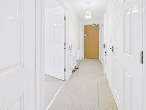 ENTRANCE HALLWAY- click for photo gallery